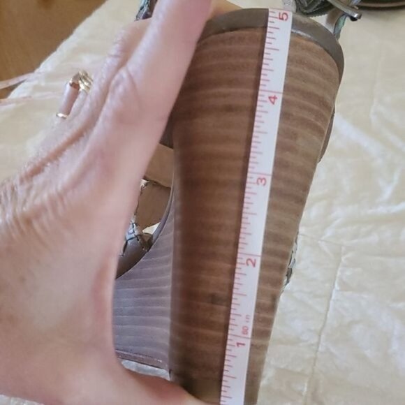 Frye Corrina Whipstitch Leather 5" Wedge 1" Platform Adjustable Sz 10 Sandal - Picture 12 of 13